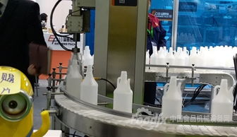 我国小型吹瓶机产能逼近国外 大中瓶设备研发需加快